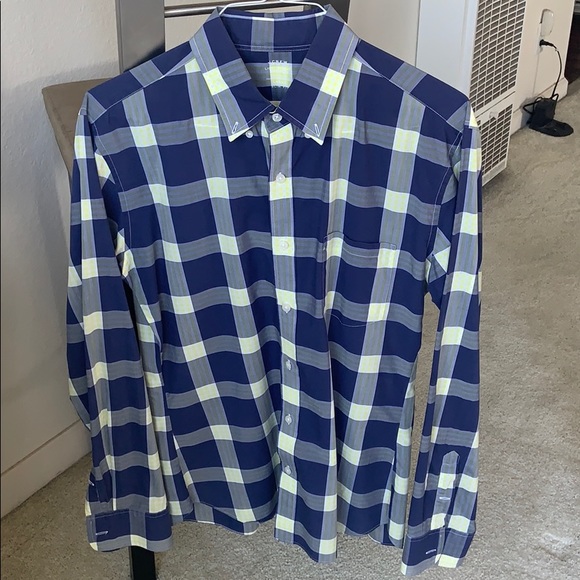 J Crew Light Weight Plaid Button Up - Picture 1 of 4
